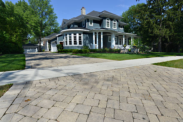 Best Driveway Paving Contractor  in Alton, TX